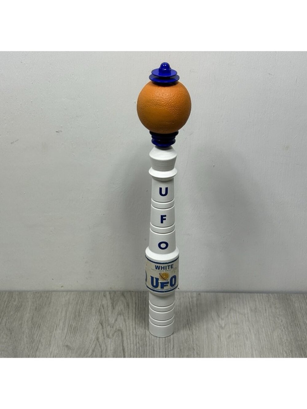 UFO Tap Handle White Orange Blue Wheat Beer Harpoon Breweriana